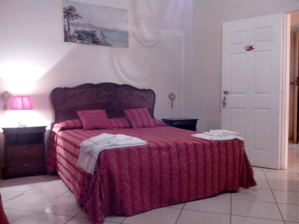 Bed & Breakfast Napoli Centrale Chambre photo