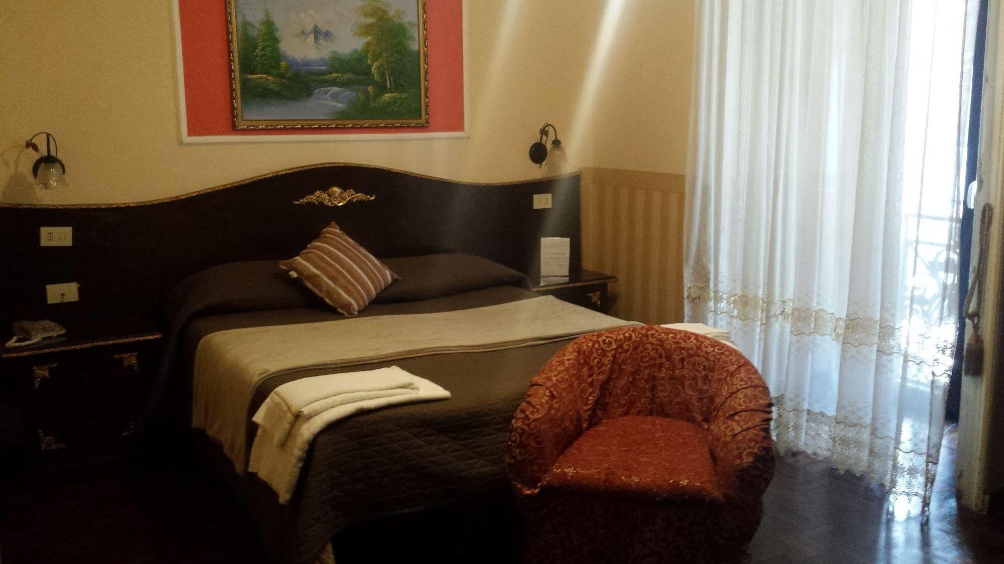 Bed & Breakfast Napoli Centrale Extérieur photo